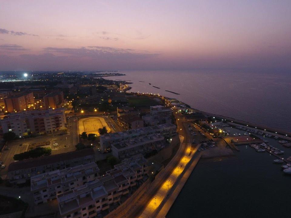 B&B La Baia Sea Rooms Бишелье Экстерьер фото