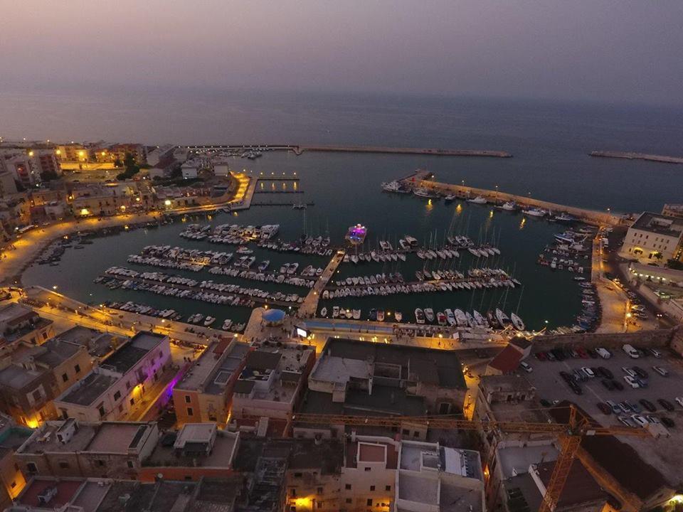 B&B La Baia Sea Rooms Бишелье Экстерьер фото